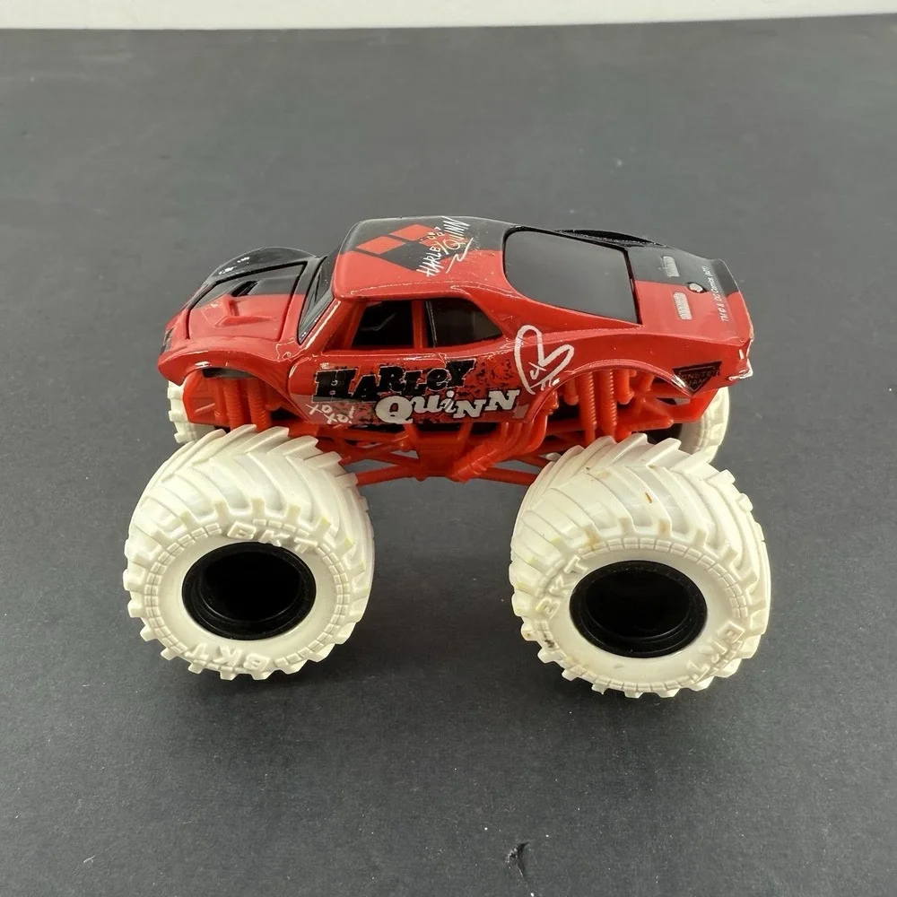 HARLEY QUINN Chevy Corvette DC Monster Jam Truck 1:64 HOT WHEELS 2021 RARE